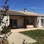 Maison Neuve Avec Jardin, A 1.5km, Animaux Acceptes, Equipements Familiaux Et Sportifs - Fr-1-336-100 * Longeville-sur-Mer